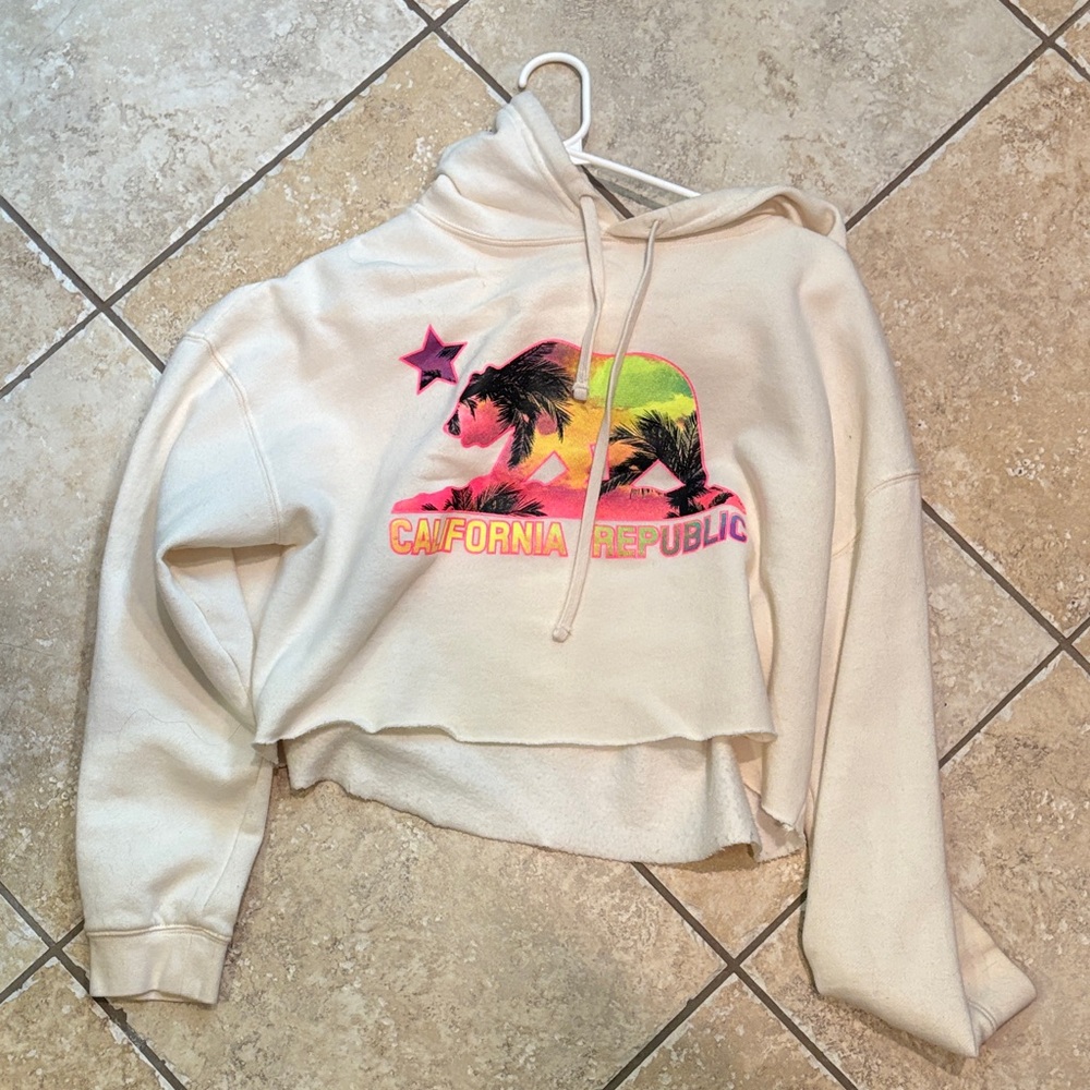 Cropped CA Women's Cream Hoodie